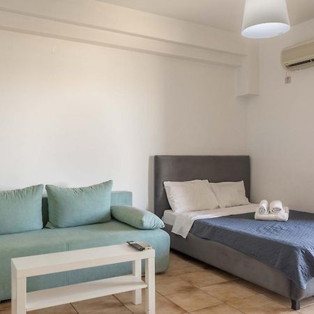 Elia Mini Suites 6 ลาริซา ภายนอก รูปภาพ