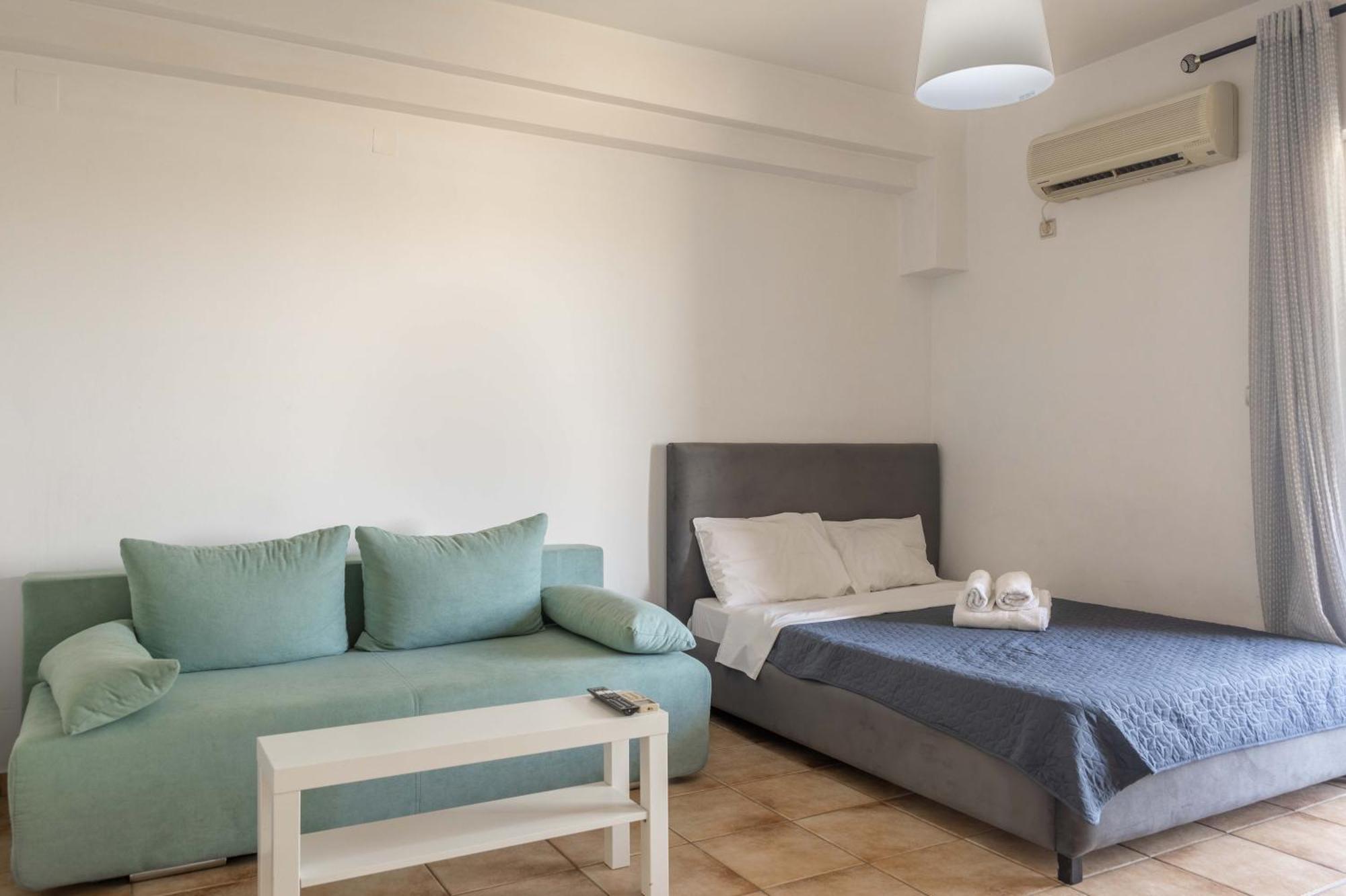Elia Mini Suites 6 ลาริซา ภายนอก รูปภาพ